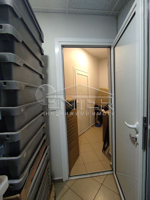 Продава се Магазин в Варна, Младост 1 - 140 кв.м за 2500 €/кв.м - Снимка #6