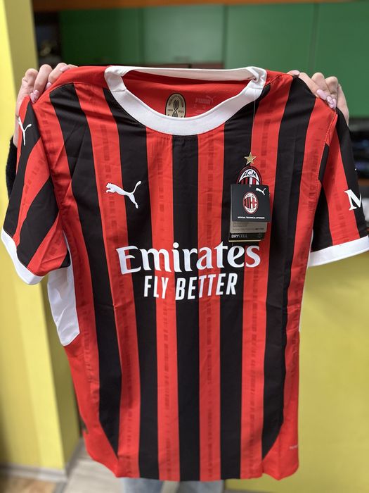 Тениска на Милан оригинална