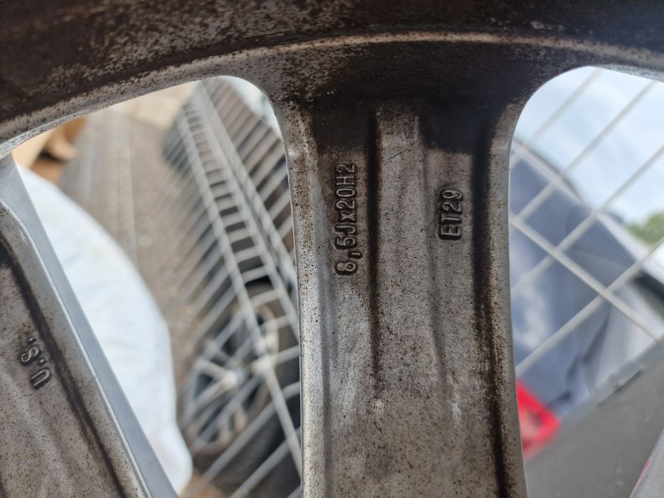 Гуми с Джанти за Mercedes GLE W166 275/50 R 20 Nokian