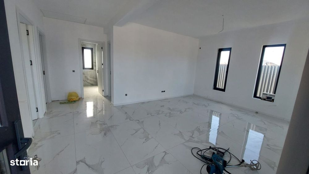 Casa parter 4 camere , Central Pantelimon, Rascoalei, asfalt