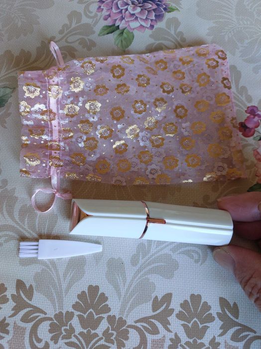 Vand mini aparat de depilat pe baterii