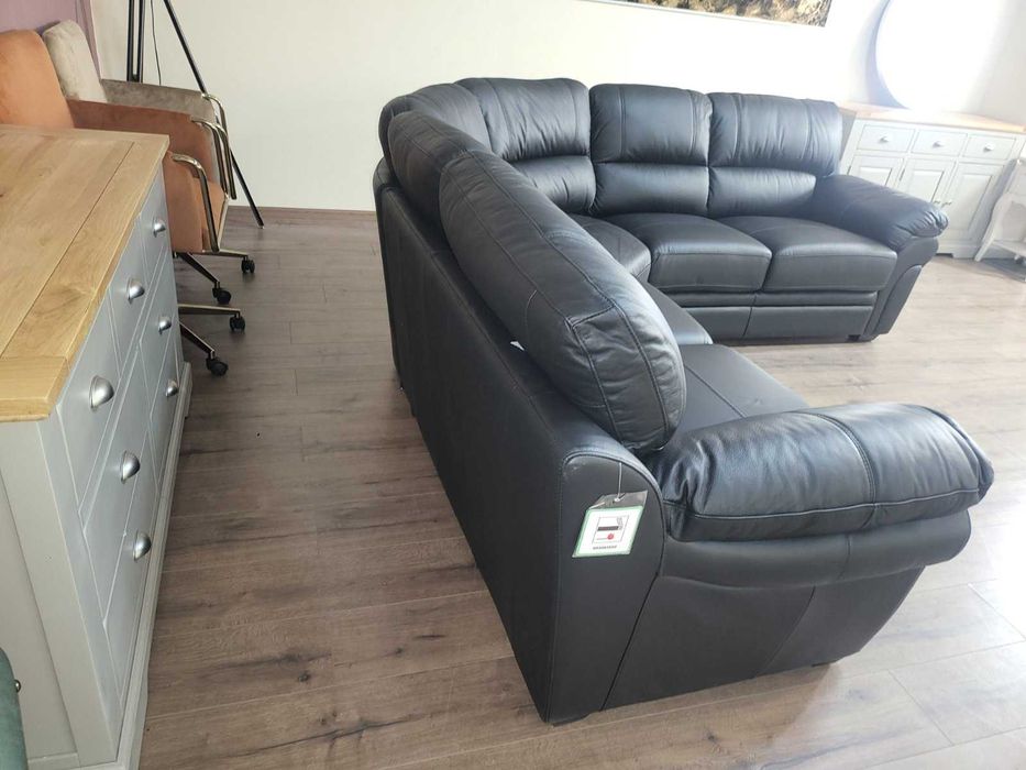 Черен кожен ъглов диван