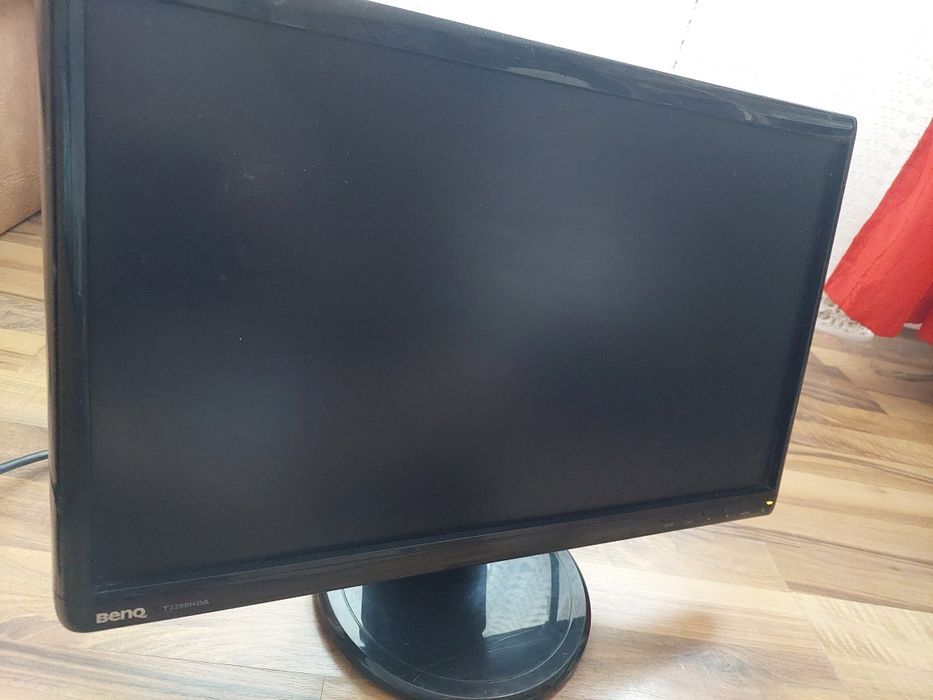 Monitor ben-q ,diagonala 21 inch [ 54-55 cm ] ,stare buna functionare