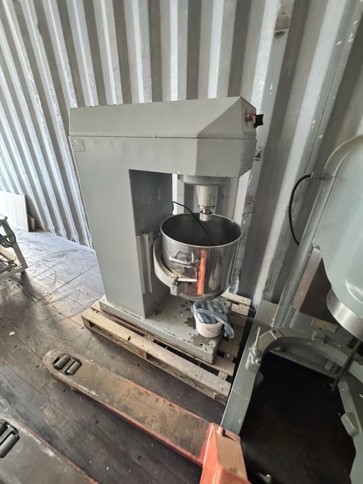 Планетарен миксер