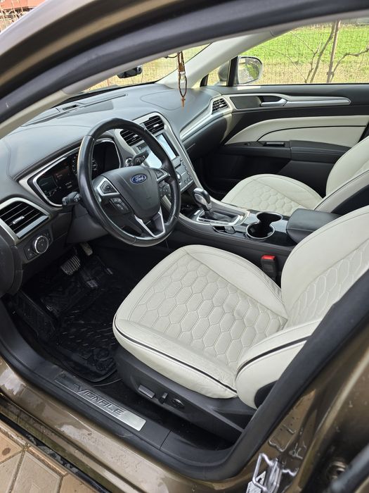 Ford Mondeo Vignale Biturbo