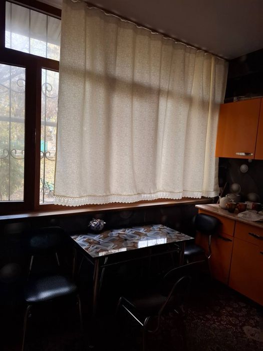 Квартира 3-хонали сотилади, срочно! Продается 3х комнатная квартира.