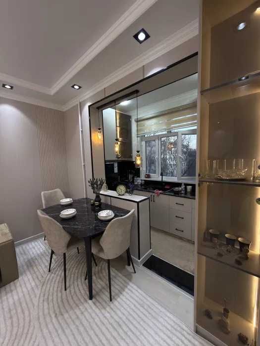 СРОЧНО! Чиланзар Ц квартал Люкс ремонт! 1в2/4/5 ор-р метро 2минуты