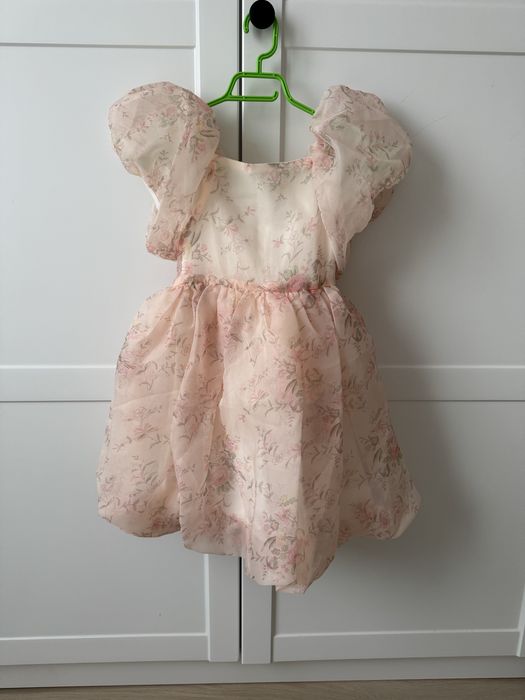 Платья нарядные красивые