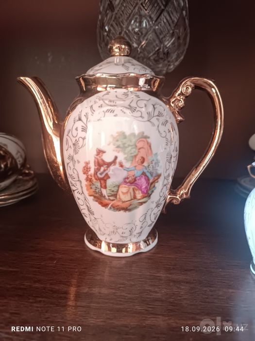 Антикварный кофейный сервис