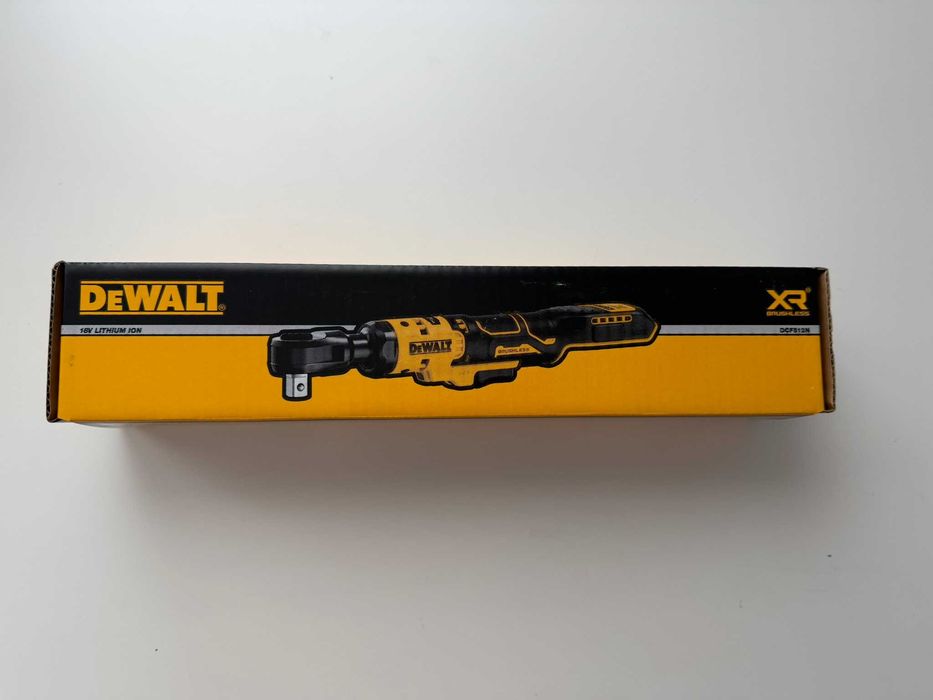 Cheie cu clichet pe acumulator DeWALT DCF512N, 18V XR, brushless, cap 1/2 inch, 95 Nm, viteza 0-250 RPM, mecanism de protectie