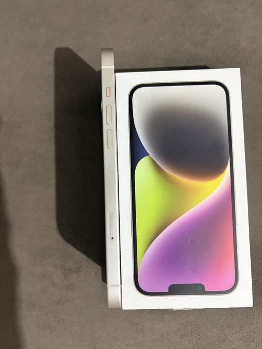iPhone 14 Plus в идеальном состоянии