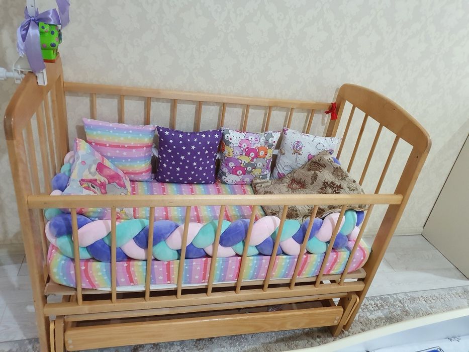 Продам детскую кровать