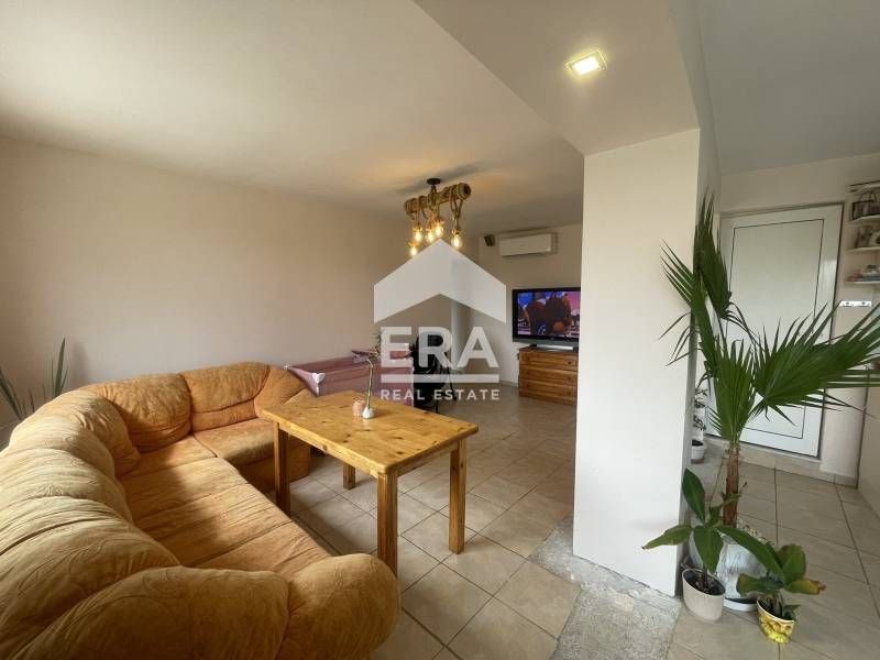 Семейна едноетажна къща във вз. Левента