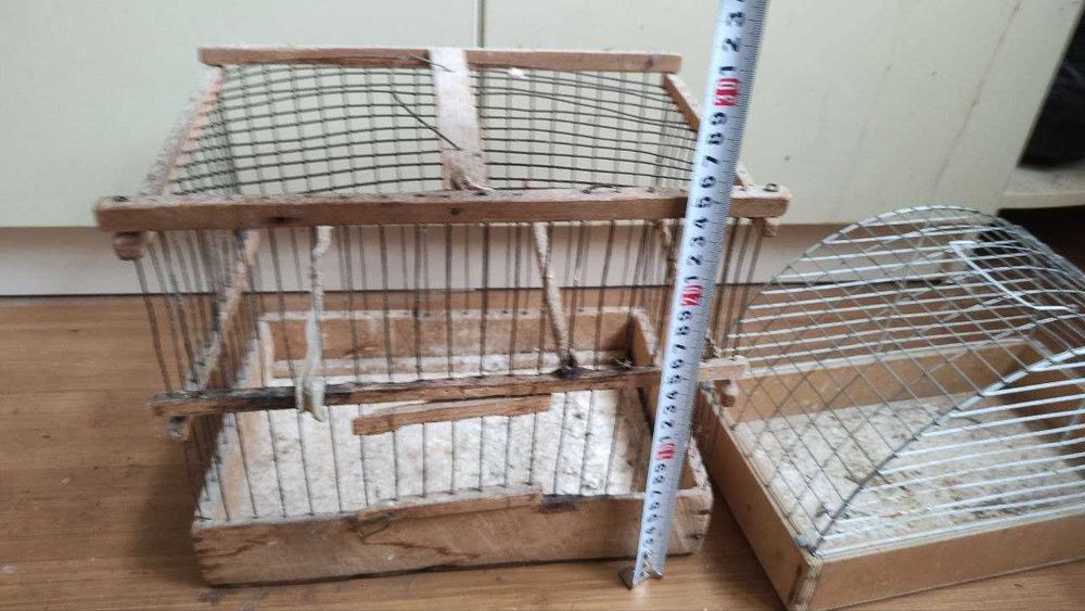 Клетка для попугая  в продаже