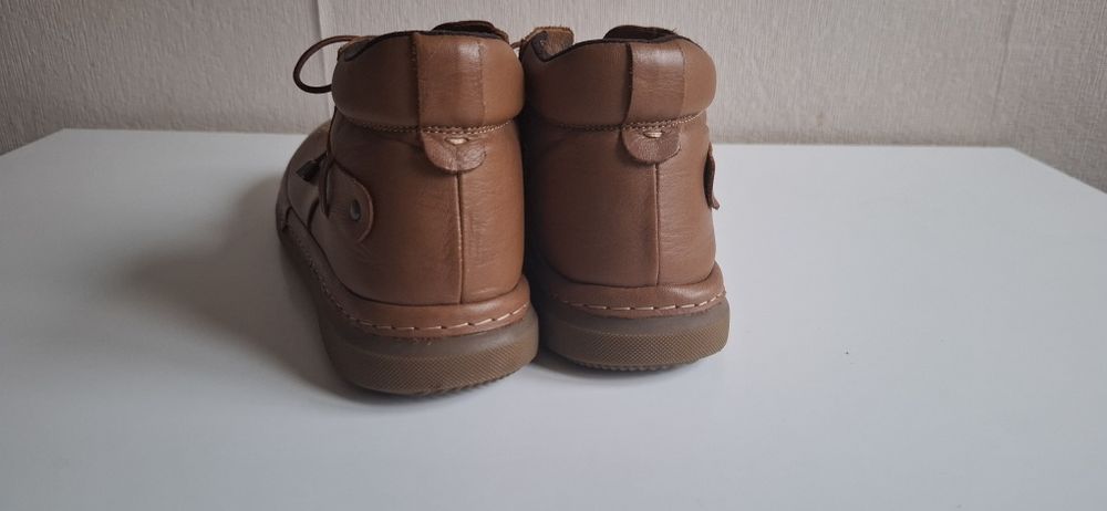 Естествена кожа обувки Ulanka 41 номер 
26,2 см нови, естествена кожа