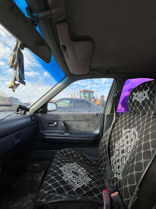 Мазда 626 продается срочно ! Договоримся