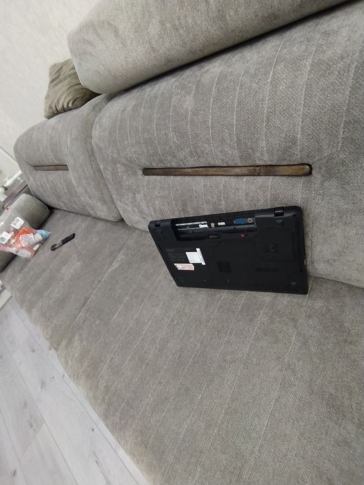 Ноутбук Lenovo   .