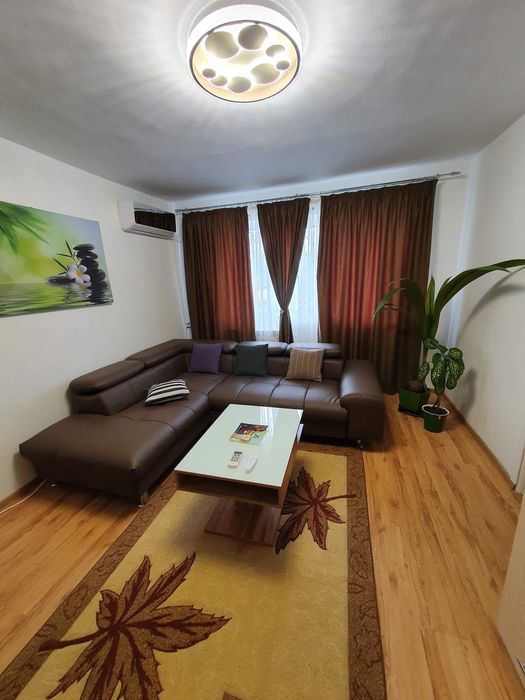 Apartament 2 camere zona Piața Crihala