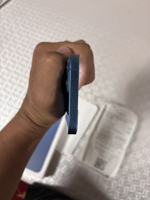 Айфон 13 хорошим состаяние