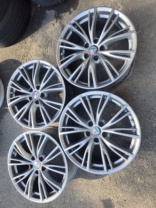 18" оригинални алуминиеви джанти за Alfa Romeo Stelvio, Giulia, Giulieta..