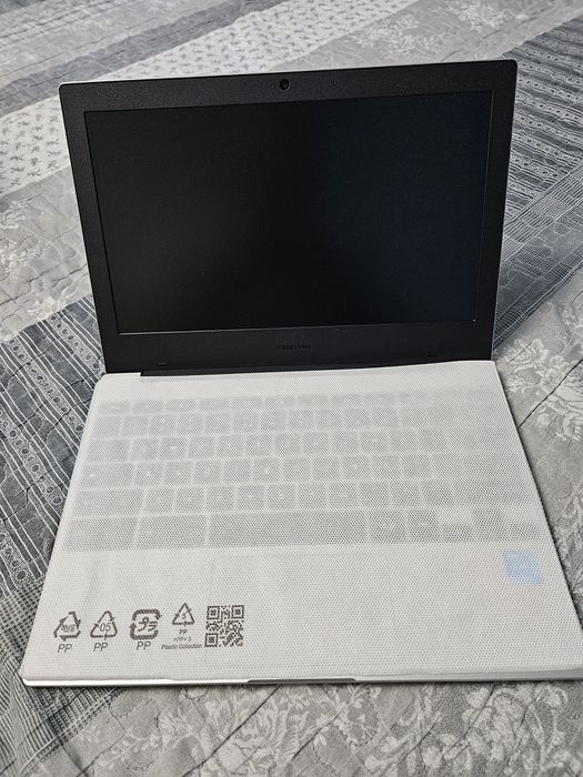 Samsung Galaxy Chromebook Go