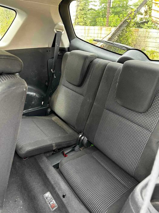 Салон Toyota Corolla Verso 2008