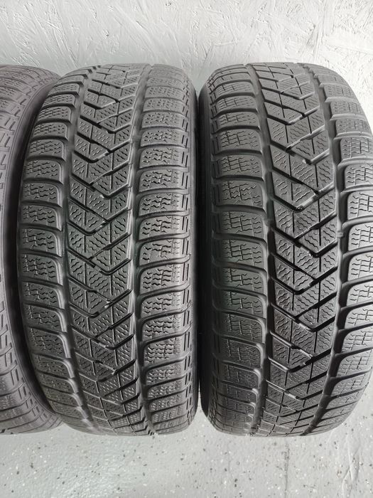 215.55.18 Pirelli M+S Second-hand