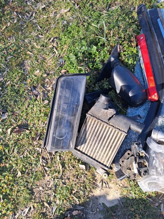 Части за BMW E38