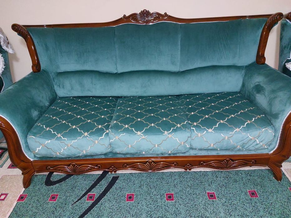 Диван 2креслосымен сатамын.