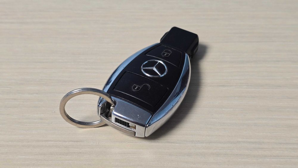 Cheie Mercedes cu placa electronica
