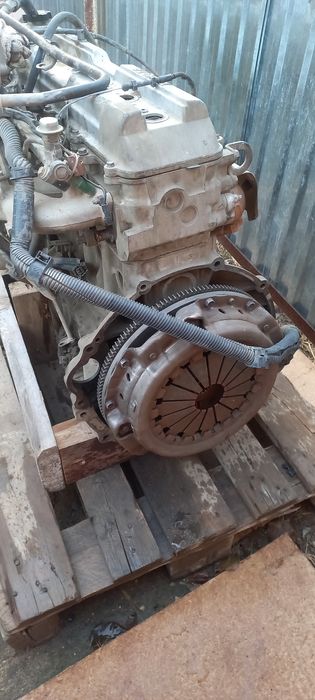 Продам двигатель от Land  Cluiser 100