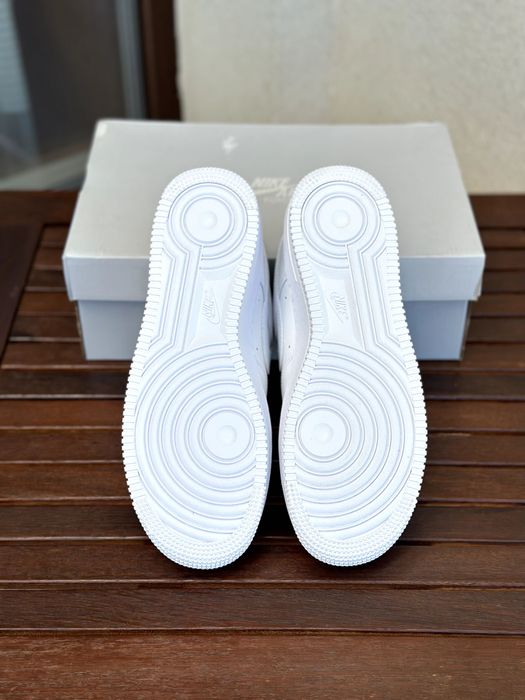 Мъжки обувки Nike Air Force 1 '07 (Triple White) - номер 42.5 (27см), НОВИ с кутия