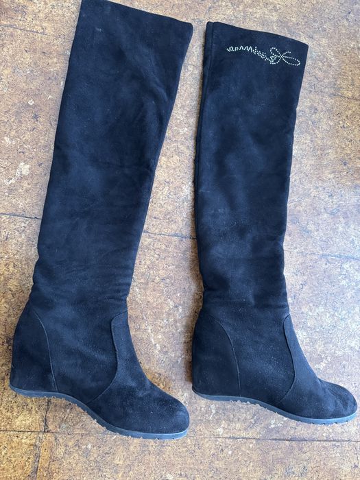 Черни чизми с вътрешна платформа