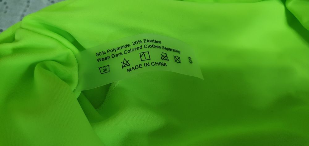 Електриково/неоново зелено горнище на бански