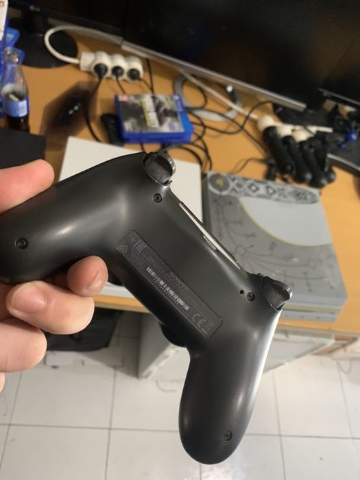 Manete ps 4 playstation 4 pro impecabile orignala !