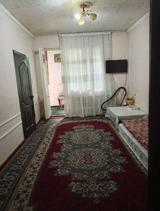 ^ЗЕРКАЛКА! 1.5х6 Балкон 2/4/4 Чиланзар 20 квартал Продаётся квартира