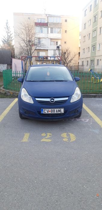 Vând  sau dezmembrez opel corsa D