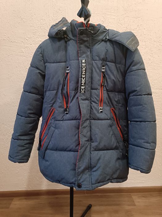 Отдам куртку на подростка