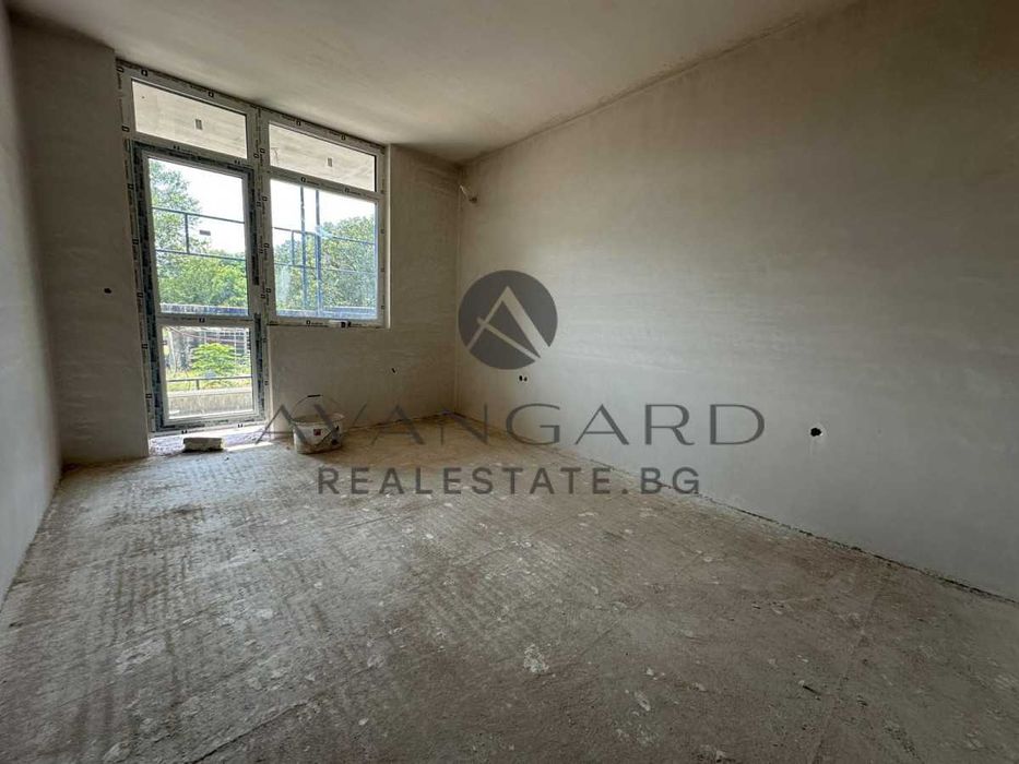 Продава се Тристаен апартамент в Пловдив, Кючук Париж - 109 кв.м за 731 €/кв.м - Снимка #2