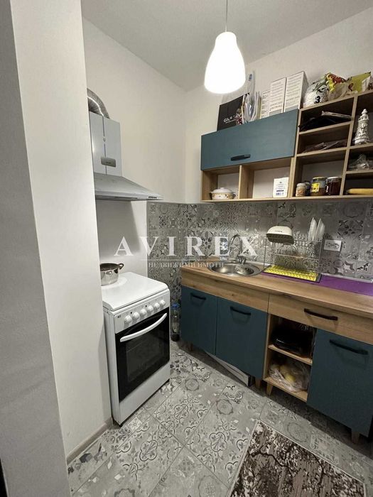 Продава се Едностаен апартамент в Пловдив, Център - 36 кв.м за 2320 €/кв.м - Снимка #1