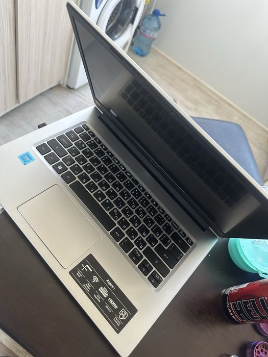 Acer лаптоп като нов с гаранция