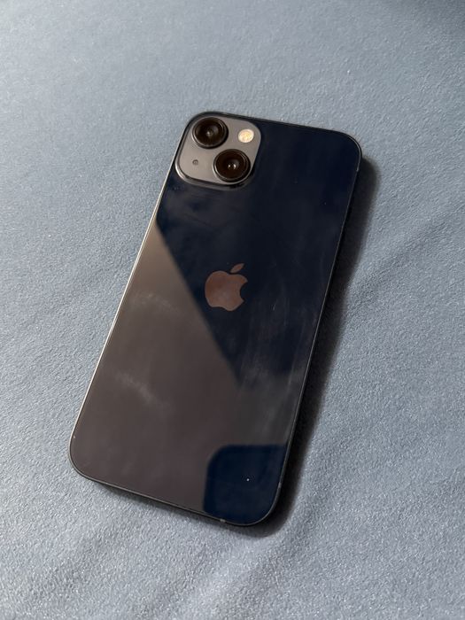 Продам iPhone 13 Б/у