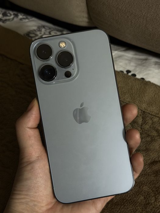 Продам айфон 13 про