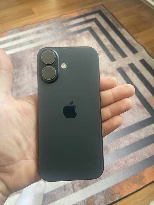 Vand iphone 17 telefonu este in stare perfecta