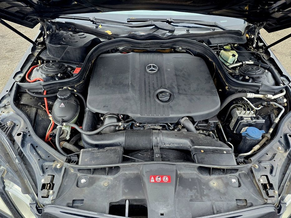 Мерцедес E 200 като НОВ