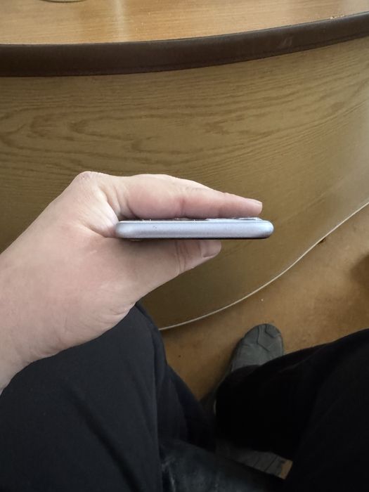 Iphone 11 в хорошем состояний