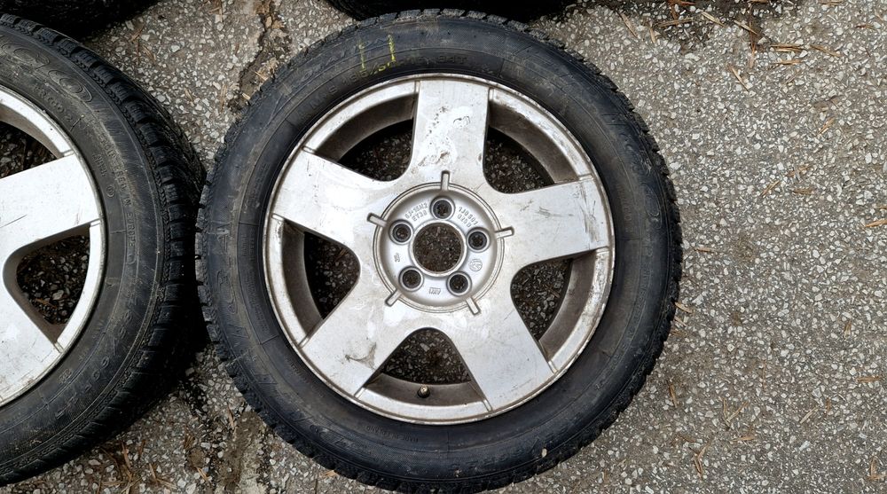 VW 15 5х100 лети джанти Фолксваген Поло. 185/60/15 зимни гуми 7мм