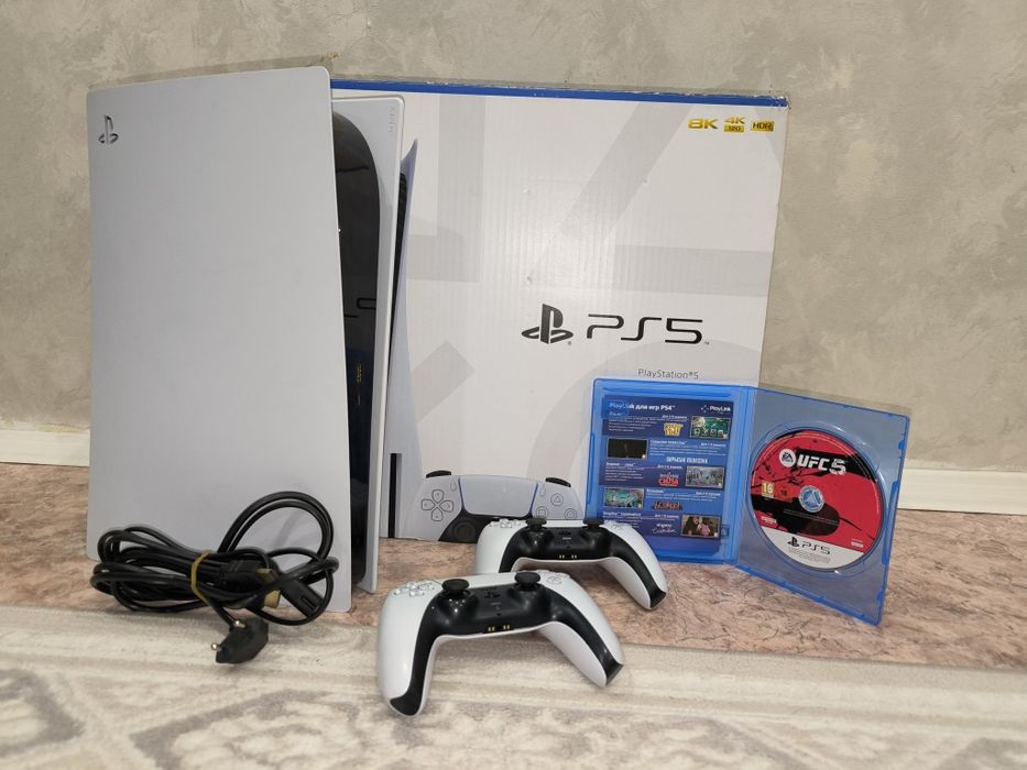 Продам ps5 fat в отличном состоянии