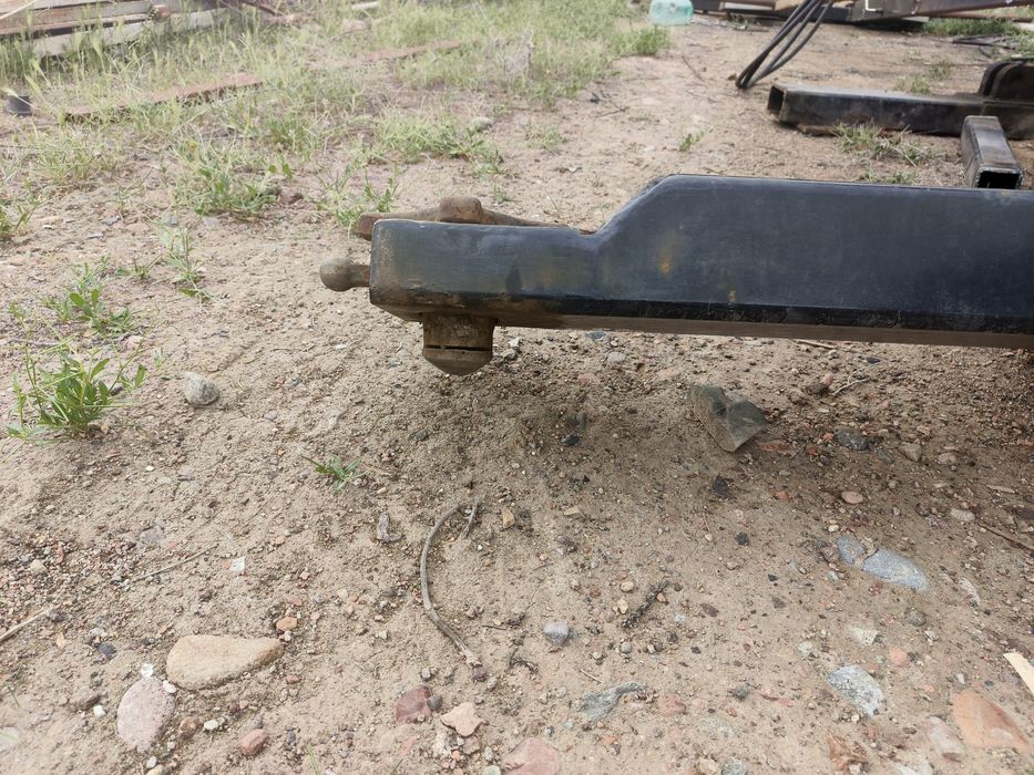 Контейнеровоз прицеп га фитинги крепление (замок) сотилади