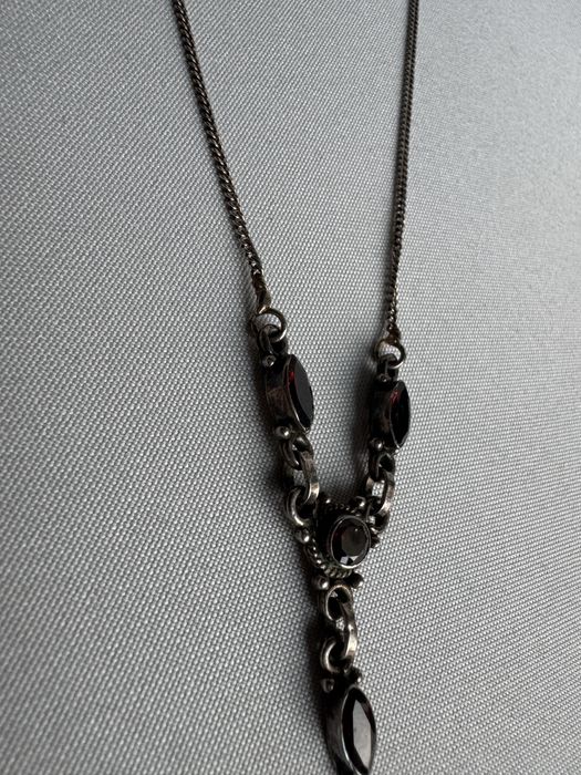 Colier din argint si granate